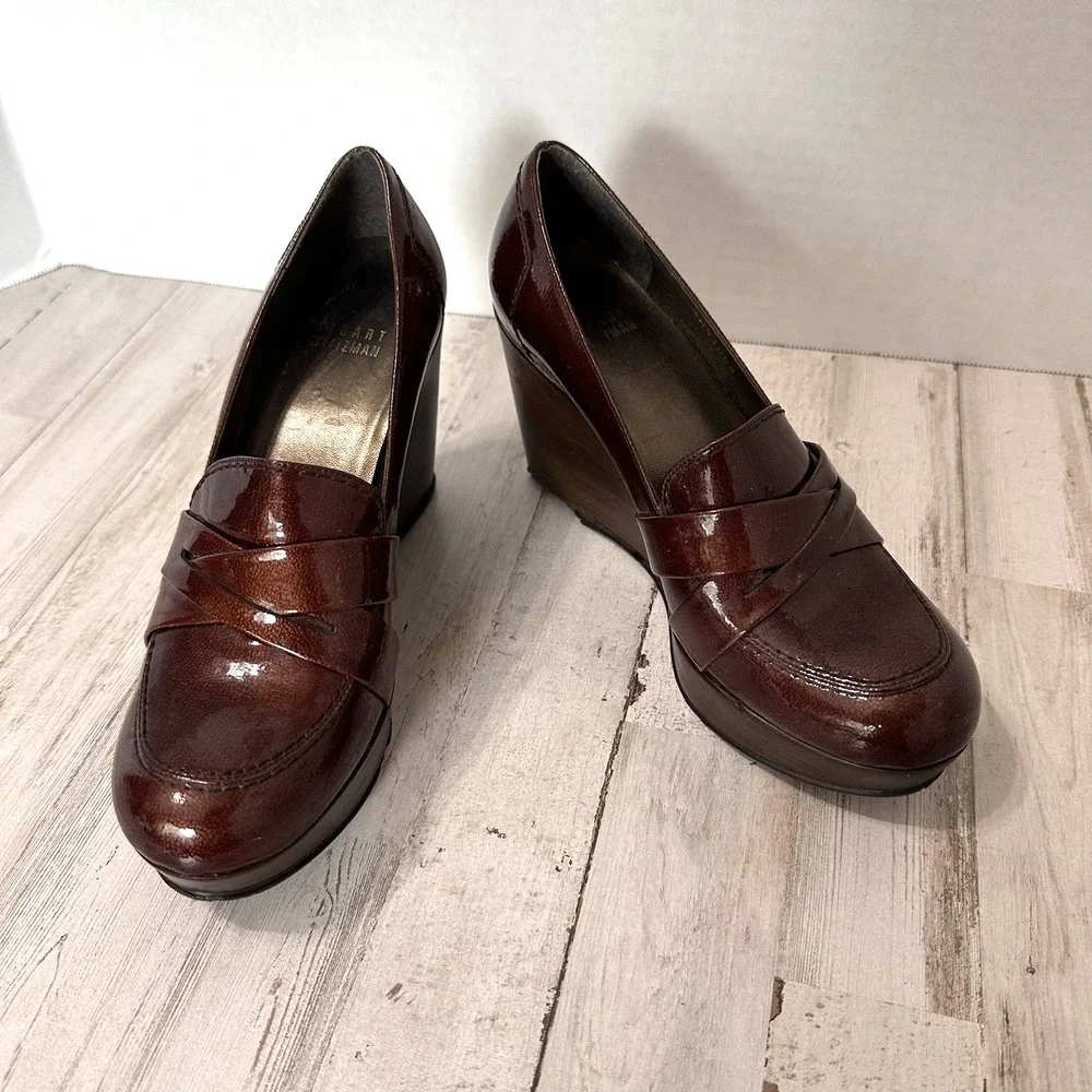 Stuart Weitzman Patent Leather Wedge Loafers 5.5 M Copper Heeled Office‎ FLAW